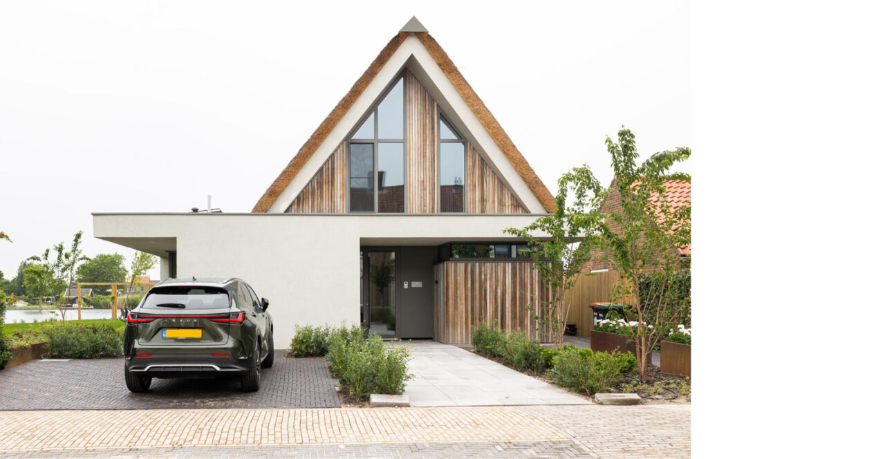 Waalvilla Heerjansdam zicht vanuit voortuin